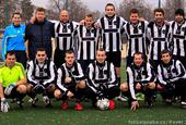 Pražští rozhodčí se ukázali jako fotbalisté, nestačili ale na výběr Junioru