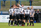 Divizní derby Aritmě zhořklo, Admira pokřtila nové hřiště šestigólovou kanonádou