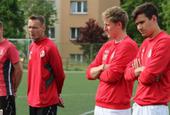 MLÁDEŽ JUNIORU SI ZATRÉNOVALA S TRENÉRY A HRÁČI SK SLAVIA PRAHA