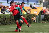 Víkendový fotbal v Praze, od Julisky k Edenu